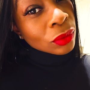 Meet your Posher, Glynnis